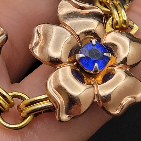 Mid Century Vintage Floral Gold Filled Bracelet with Blue Vibrant Rhinestones 7" - Picture 15 of 16